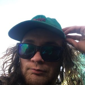 Meet your Posher, Justin